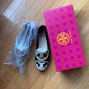 Brand new Tory Burch flats. espadrille.